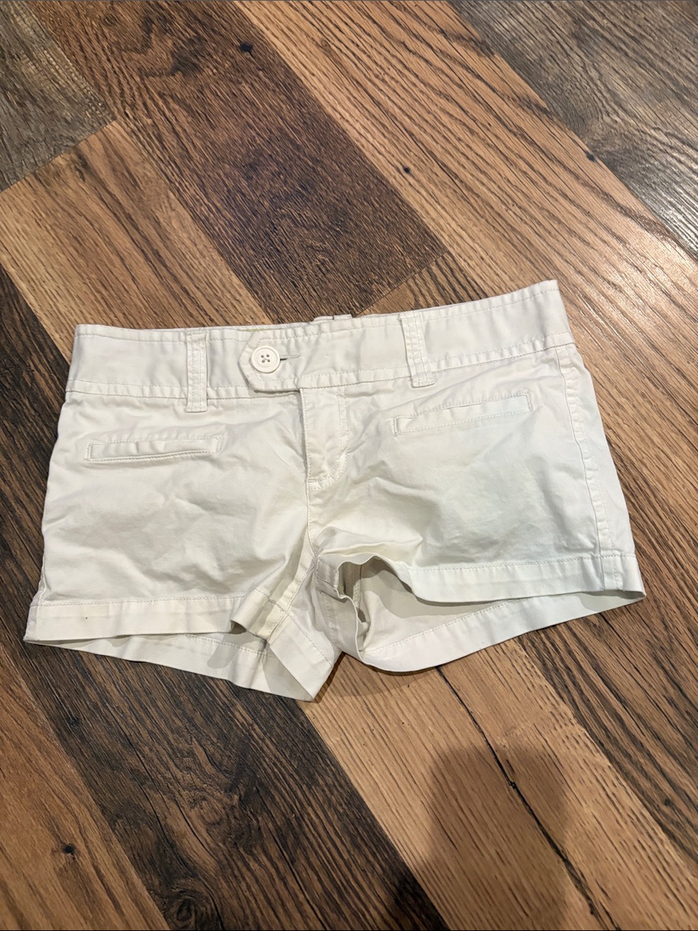 American Eagle Outfitters Cream High-Waist Cotton Shorts